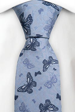 Blå slips med fjärilar